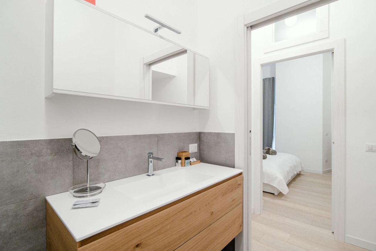 Borgovico Garden - The House Of Travelers Apartment *