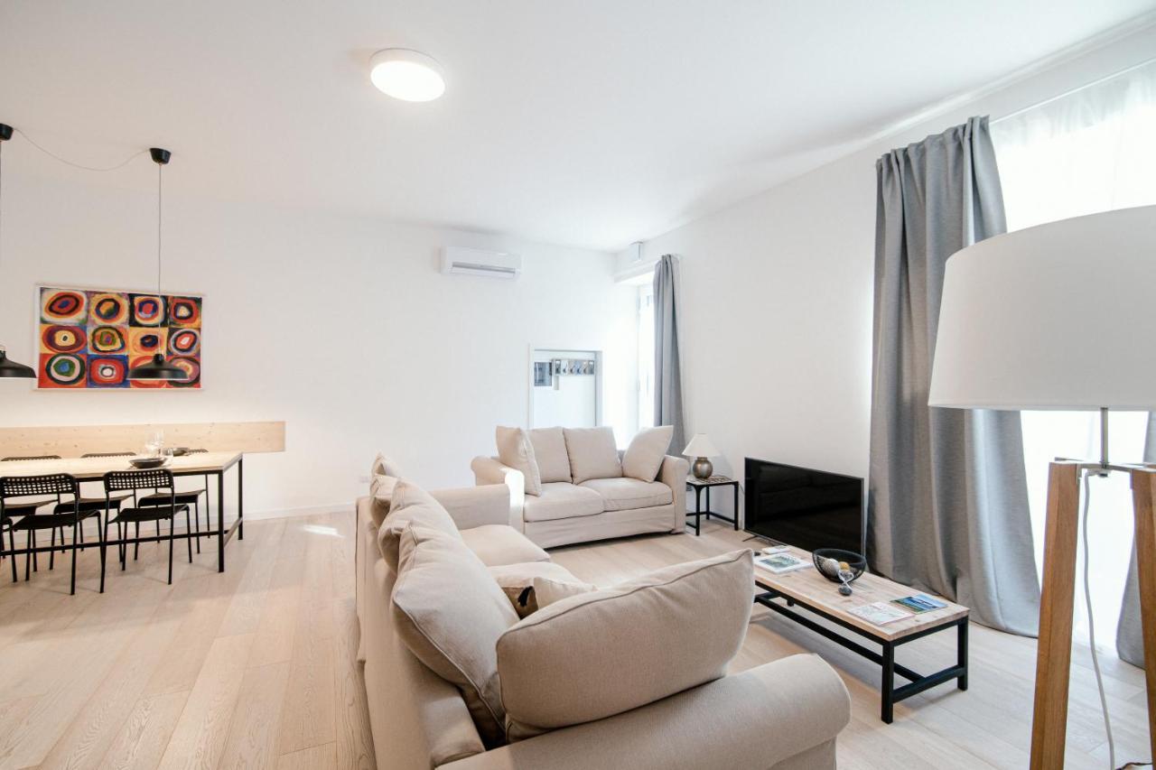 Apartment Borgovico Garden - The House Of Travelers *
