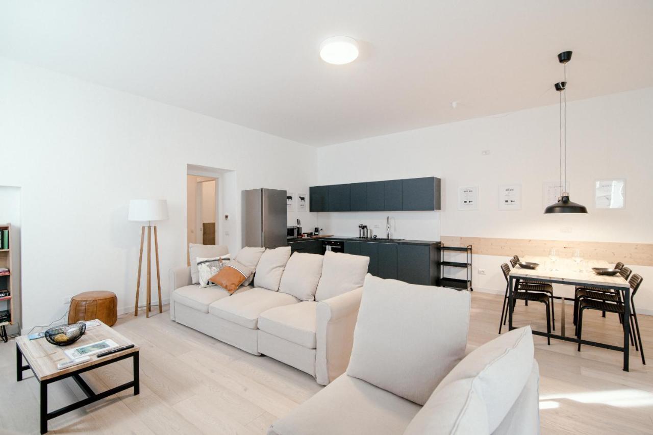Apartment Borgovico Garden - The House Of Travelers *